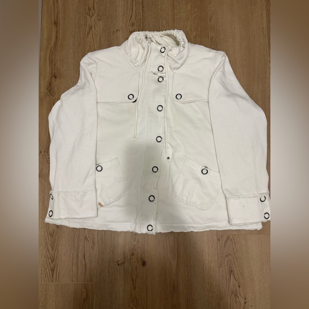 Paris Blues women's white raincoat with buttons